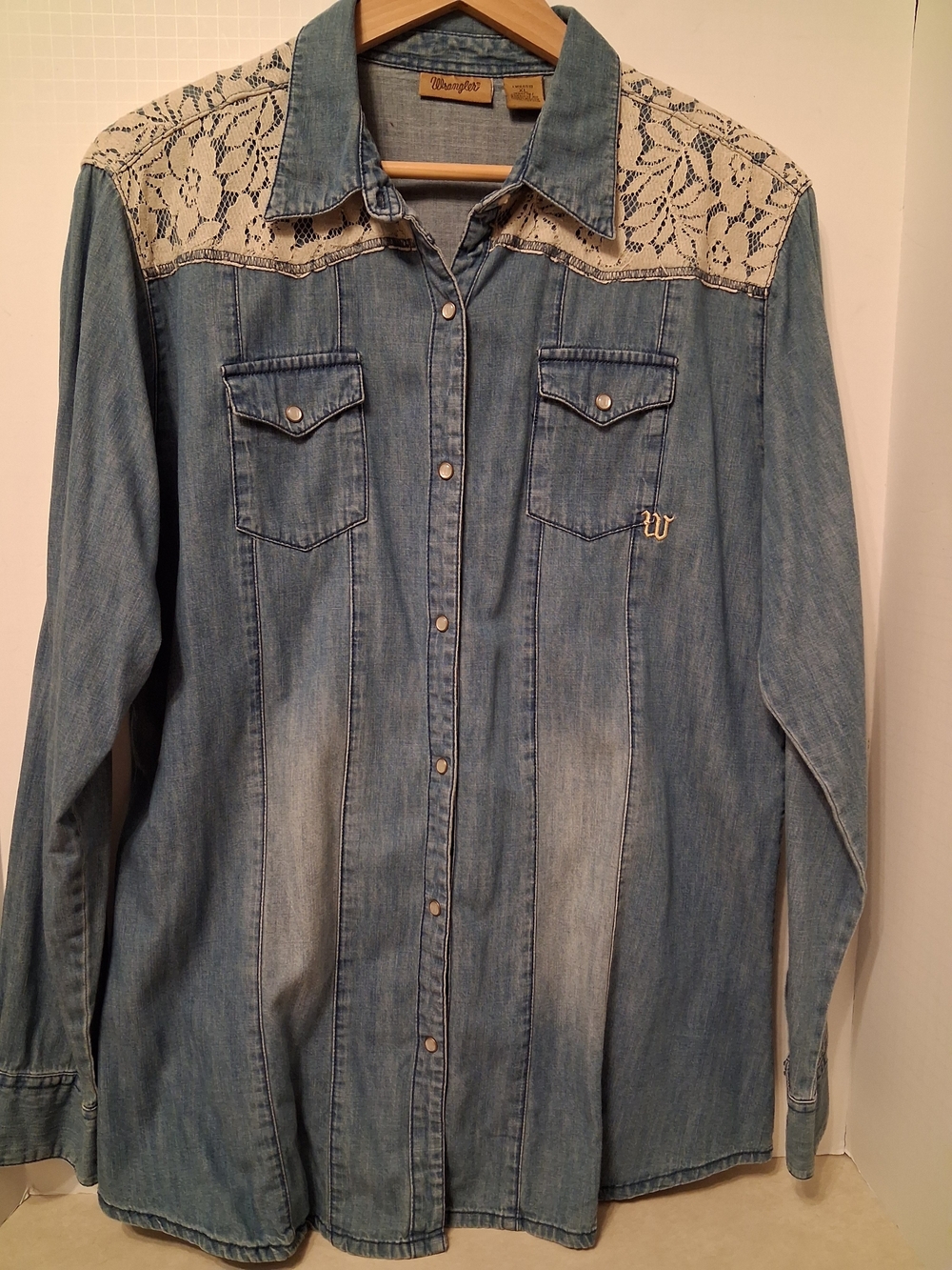Wrangler Women's Floral Yoke Denim Shirt Size XL